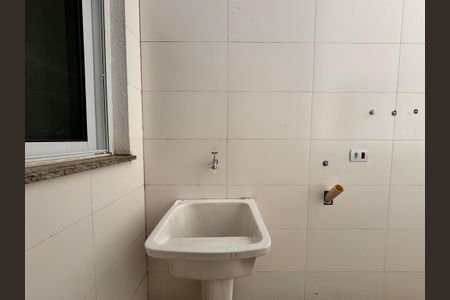 Apartamento à venda com 90m², 3 quartos e 2 vagas Apartamento à venda com 90m², 3 quartos e 2 vagasLavanderia