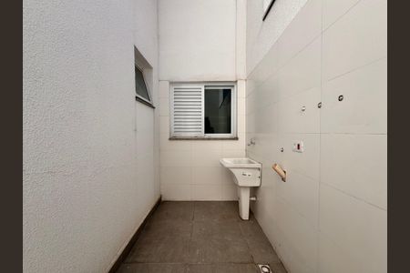 Apartamento à venda com 90m², 3 quartos e 2 vagas Apartamento à venda com 90m², 3 quartos e 2 vagasLavanderia