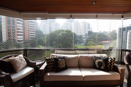 Apartamento à venda com 182m², 4 quartos e 4 vagasVaranda gourmet