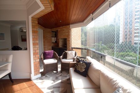 Apartamento à venda com 182m², 4 quartos e 4 vagasVaranda gourmet