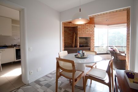 Apartamento à venda com 182m², 4 quartos e 4 vagasSala