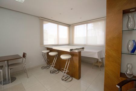 Apartamento à venda com 182m², 4 quartos e 4 vagasÁrea comum