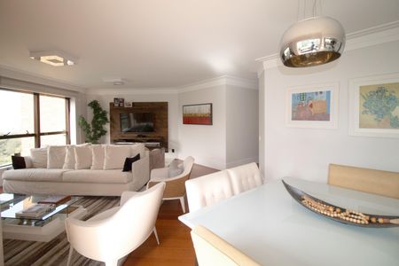 Apartamento à venda com 182m², 4 quartos e 4 vagasSala