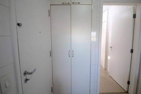 Apartamento à venda com 182m², 4 quartos e 4 vagasÁrea de Serviço