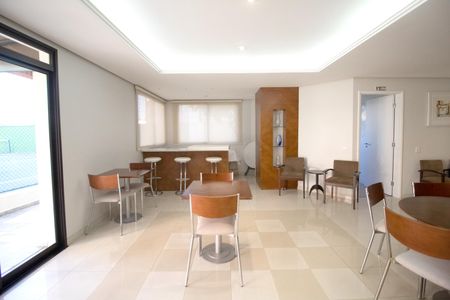 Apartamento à venda com 182m², 4 quartos e 4 vagasÁrea comum