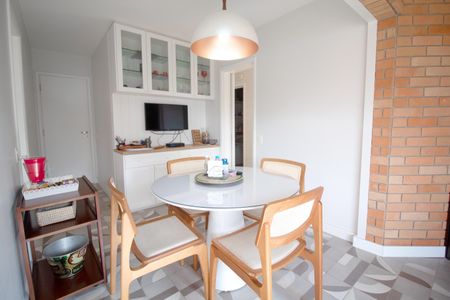 Apartamento à venda com 182m², 4 quartos e 4 vagasSala