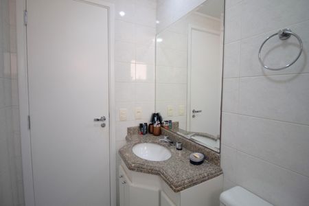 Apartamento à venda com 182m², 4 quartos e 4 vagasBanheiro