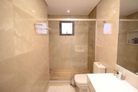 Apartamento à venda com 182m², 4 quartos e 4 vagasBanheiro da Suíte