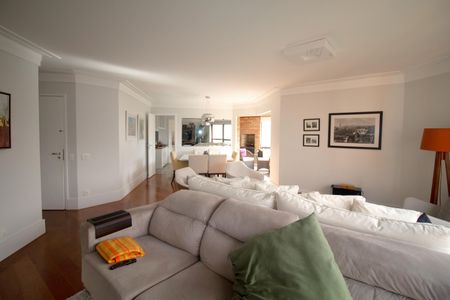 Apartamento à venda com 182m², 4 quartos e 4 vagasSala