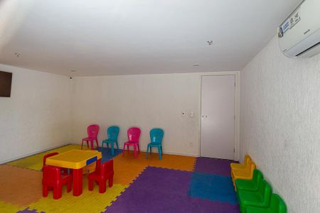 Apartamento à venda com 58m², 2 quartos e 1 vaga Apartamento à venda com 58m², 2 quartos e 1 vagaÁrea comum