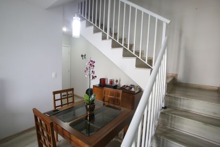 Apartamento à venda com 161m², 3 quartos e 1 vaga Apartamento à venda com 161m², 3 quartos e 1 vagaSala