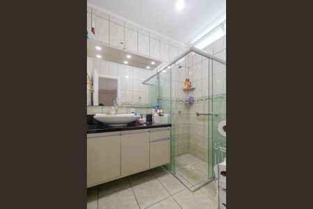 Casa à venda com 350m², 4 quartos e 3 vagas Casa à venda com 350m², 4 quartos e 3 vagasBanheiro