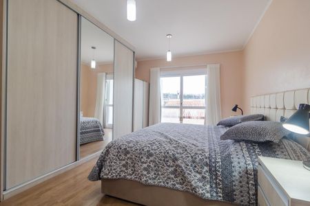 Casa à venda com 350m², 4 quartos e 3 vagas Casa à venda com 350m², 4 quartos e 3 vagasQuarto 1