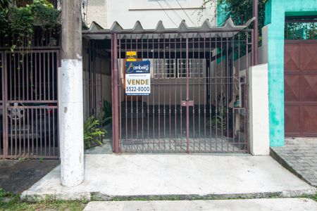 Casa à venda com 140m², 2 quartos e 1 vagaFachada