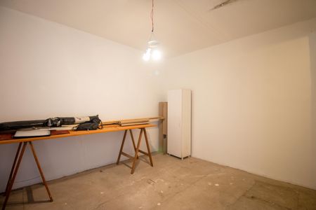 Casa à venda com 140m², 2 quartos e 1 vagaEdícula