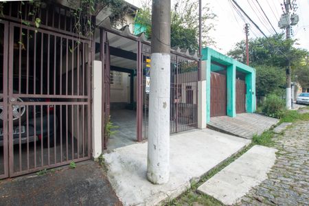 Casa à venda com 140m², 2 quartos e 1 vagaFachada
