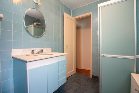 Casa à venda com 140m², 2 quartos e 1 vagaBanheiro 2