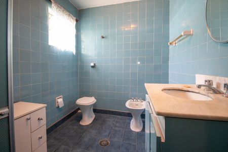 Casa à venda com 140m², 2 quartos e 1 vagaBanheiro 2