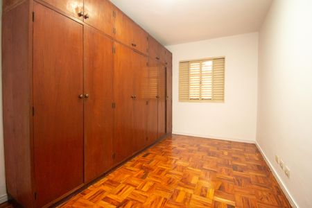 Casa à venda com 140m², 2 quartos e 1 vagaQuarto