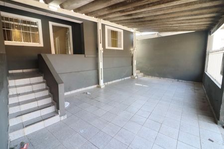 Casa à venda com 117m², 2 quartos e 3 vagasGaragem