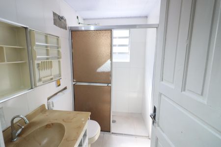 Casa à venda com 117m², 2 quartos e 3 vagasBanheiro 2