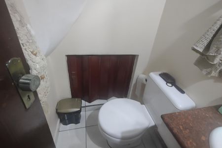 Casa à venda com 176m², 3 quartos e 2 vagas Casa à venda com 176m², 3 quartos e 2 vagasLavabo