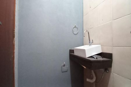 Casa à venda com 252m², 3 quartos e 2 vagas Casa à venda com 252m², 3 quartos e 2 vagasBanheiro da edícula