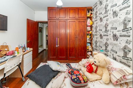 Casa à venda com 150m², 3 quartos e 5 vagas Casa à venda com 150m², 3 quartos e 5 vagasQuarto 2