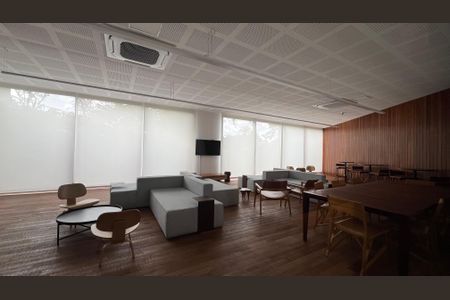 Apartamento à venda com 270m², 3 quartos e 3 vagas Apartamento à venda com 270m², 3 quartos e 3 vagasÁrea comum - Salão de festas