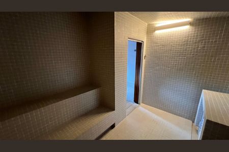Apartamento à venda com 270m², 3 quartos e 3 vagas Apartamento à venda com 270m², 3 quartos e 3 vagasSaúna