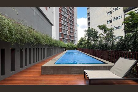 Apartamento à venda com 270m², 3 quartos e 3 vagas Apartamento à venda com 270m², 3 quartos e 3 vagasPiscina