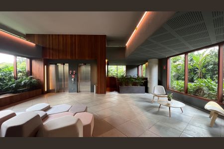 Apartamento à venda com 270m², 3 quartos e 3 vagas Apartamento à venda com 270m², 3 quartos e 3 vagasHall de entrada