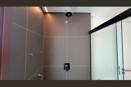 Apartamento à venda com 270m², 3 quartos e 3 vagas Apartamento à venda com 270m², 3 quartos e 3 vagasBanheiro da Suíte 1