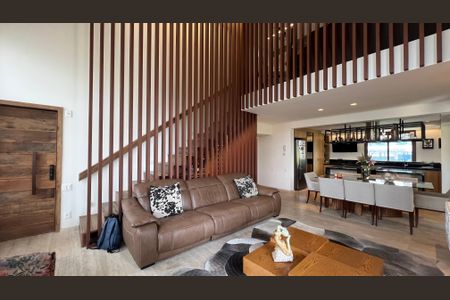 Apartamento à venda com 270m², 3 quartos e 3 vagas Apartamento à venda com 270m², 3 quartos e 3 vagasSala