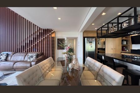 Apartamento à venda com 270m², 3 quartos e 3 vagas Apartamento à venda com 270m², 3 quartos e 3 vagasSala de Jantar