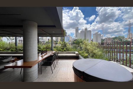 Apartamento à venda com 270m², 3 quartos e 3 vagas Apartamento à venda com 270m², 3 quartos e 3 vagasGarden