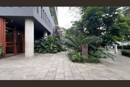 Apartamento à venda com 270m², 3 quartos e 3 vagas Apartamento à venda com 270m², 3 quartos e 3 vagasFachada