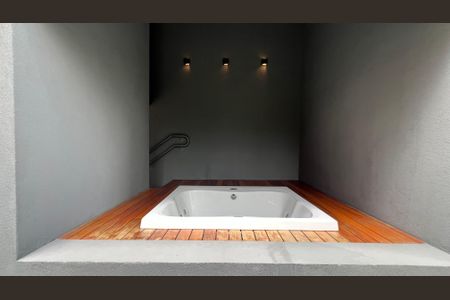 Apartamento à venda com 270m², 3 quartos e 3 vagas Apartamento à venda com 270m², 3 quartos e 3 vagasSpa
