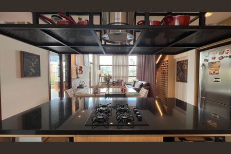 Apartamento à venda com 270m², 3 quartos e 3 vagas Apartamento à venda com 270m², 3 quartos e 3 vagasCozinha