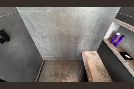 Apartamento à venda com 270m², 3 quartos e 3 vagas Apartamento à venda com 270m², 3 quartos e 3 vagasBanheiro da Suíte 2