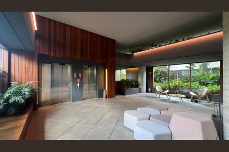 Apartamento à venda com 270m², 3 quartos e 3 vagas Apartamento à venda com 270m², 3 quartos e 3 vagasHall de entrada