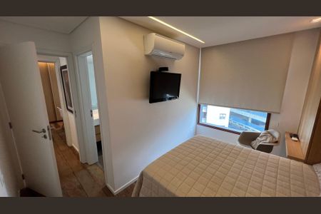Apartamento à venda com 270m², 3 quartos e 3 vagas Apartamento à venda com 270m², 3 quartos e 3 vagasSuite 1