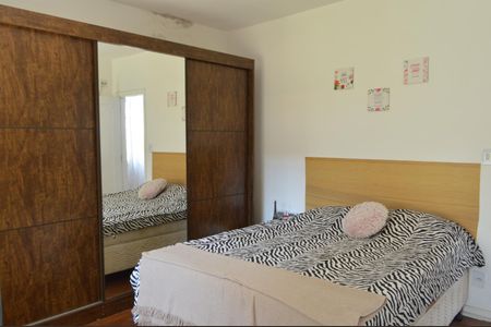 Casa de condomínio à venda com 120m², 5 quartos e 2 vagas Casa de condomínio à venda com 120m², 5 quartos e 2 vagasQuarto - Edicula