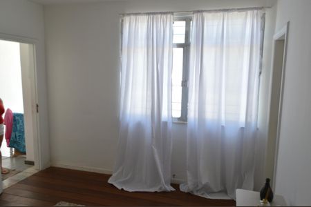 Casa de condomínio à venda com 120m², 5 quartos e 2 vagas Casa de condomínio à venda com 120m², 5 quartos e 2 vagasSala - Edicula