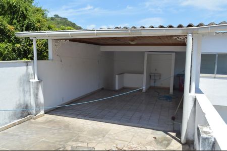 Casa de condomínio à venda com 120m², 5 quartos e 2 vagas Casa de condomínio à venda com 120m², 5 quartos e 2 vagasTerraço