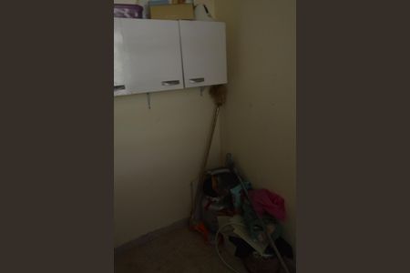 Casa de condomínio à venda com 120m², 5 quartos e 2 vagas Casa de condomínio à venda com 120m², 5 quartos e 2 vagasQuarto de Serviço