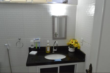 Casa de condomínio à venda com 120m², 5 quartos e 2 vagas Casa de condomínio à venda com 120m², 5 quartos e 2 vagasBanheiro