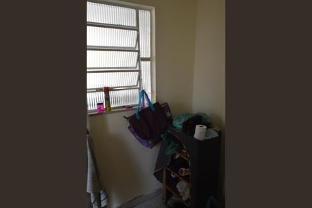 Casa de condomínio à venda com 120m², 5 quartos e 2 vagas Casa de condomínio à venda com 120m², 5 quartos e 2 vagasQuarto de Serviço