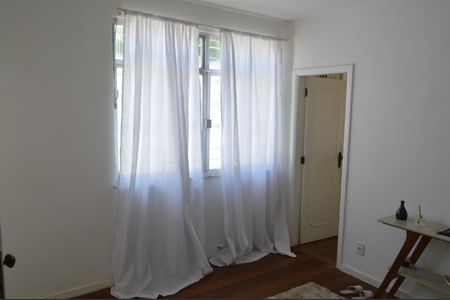 Casa de condomínio à venda com 120m², 5 quartos e 2 vagas Casa de condomínio à venda com 120m², 5 quartos e 2 vagasSala - Edicula