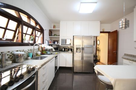 Casa à venda com 260m², 3 quartos e 3 vagasCozinha